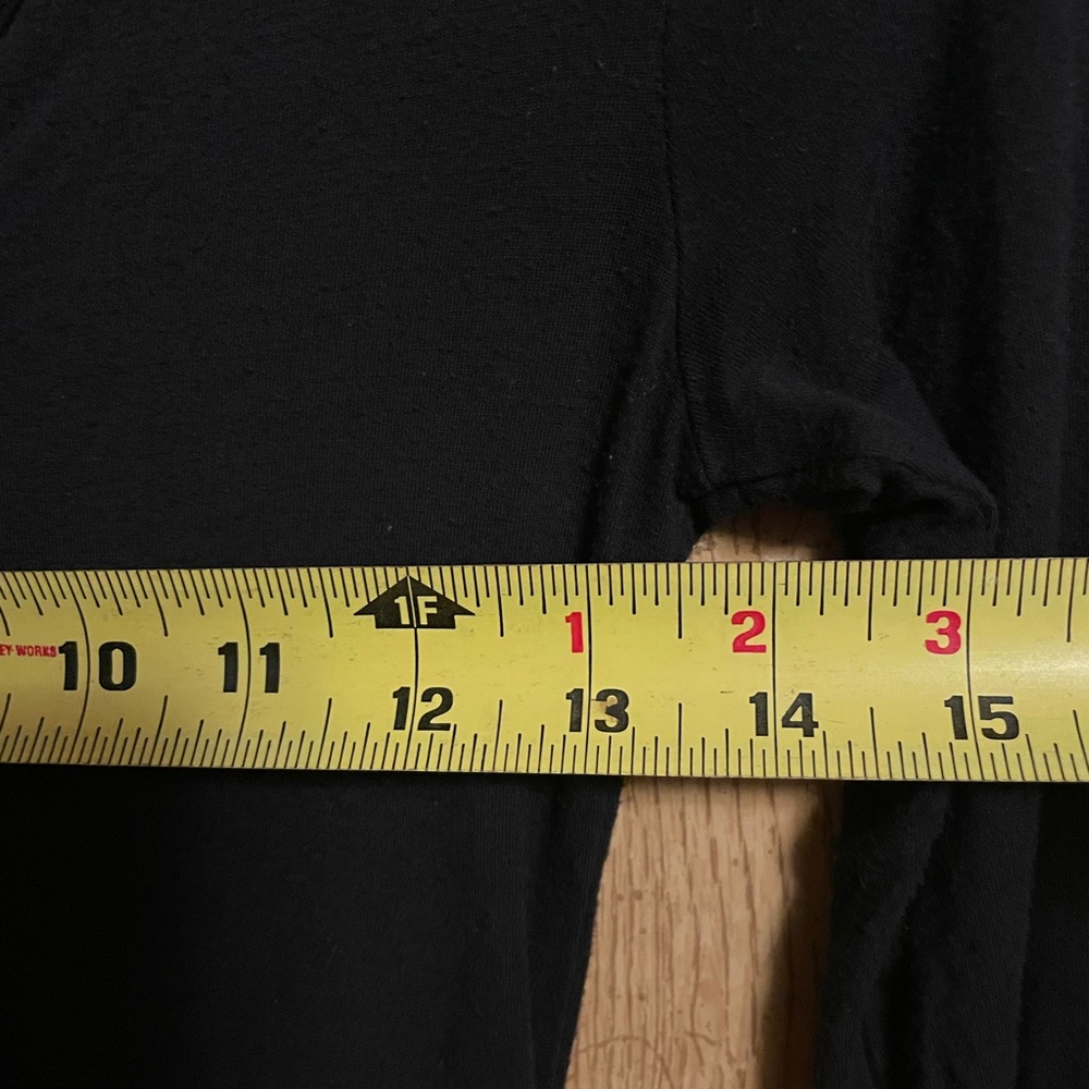 Hollister Must Have Collection Tie Front Long Sleeve Top - Picture 8 of 9